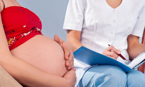 Acces rapid la servicii medicale gratuite pentru femeile gravide și proaspetele mame. Un proiect legislativ ce aduce schimbări semnificative