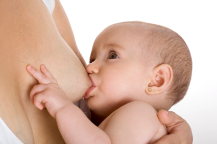 Poziția corectă și tehnica de alăptare a nou-născuților